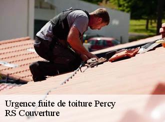 Urgence fuite de toiture percy-50410 RS Couverture